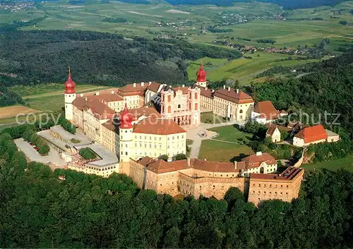 AK / Ansichtskarte Furth Goettweig Fliegeraufnahme Benediktinerstift Kat. Furth bei Goettweig