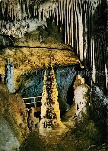 AK / Ansichtskarte Hoehlen Caves Grottes Dechenhoehle Kaiserhalle Kat. Berge