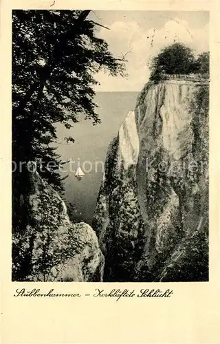 AK / Ansichtskarte Stubbenkammer Ruegen Kreidefelsen Schlucht Kat. Sassnitz