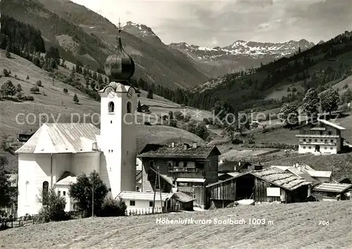 AK / Ansichtskarte Saalbach Hinterglemm Panorama mit Kirche Kat. Saalbach Hinterglemm