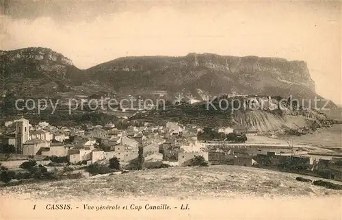 AK / Ansichtskarte Cassis Vue generale et Cap Canaille Kat. Cassis