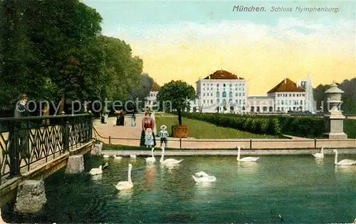 AK / Ansichtskarte Muenchen Schloss Nymphenburg Schwaene Kat. Muenchen