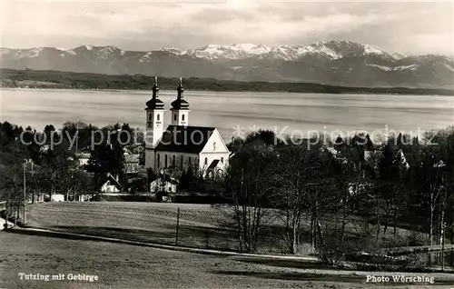 AK / Ansichtskarte Tutzing mit Kirche und Gebirge Kat. Tutzing