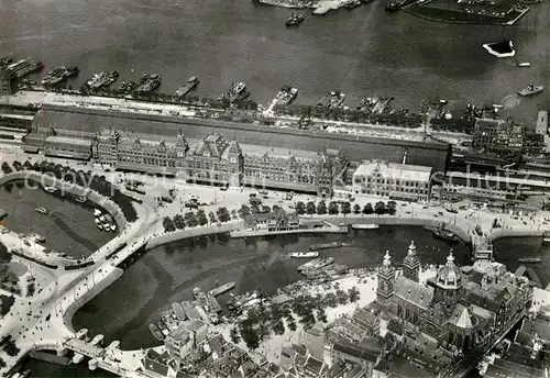 AK / Ansichtskarte Oud Amsterdam Fliegeraufnahme Centraal Station Kat. Amsterdam