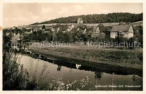 AK / Ansichtskarte Glatten Freudenstadt Ortsansicht mit Kirche Kurort im Schwarzwald Kat. Glatten