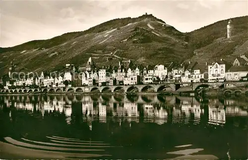 AK / Ansichtskarte Zell Mosel Partie an der Mosel Kat. Zell (Mosel)