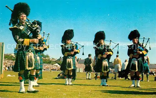 AK / Ansichtskarte Dudelsack Pipes Highland Gathering Kat. Musik