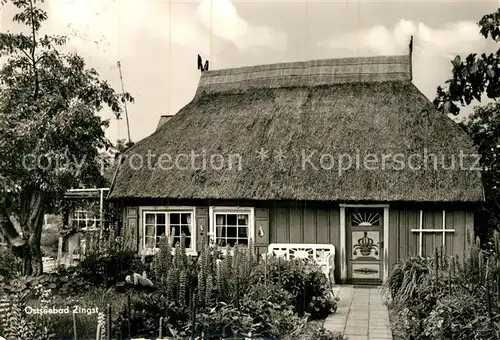 AK / Ansichtskarte Zingst Ostseebad Reetdachhaus Kat. Zingst Darss