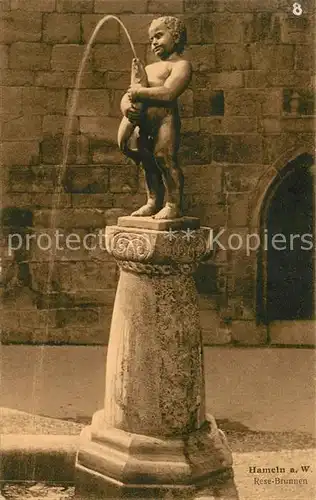 AK / Ansichtskarte Hameln Weser Rese Brunnen