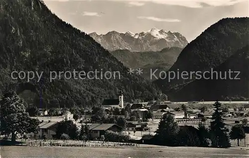 AK / Ansichtskarte Inzell Gesamtansicht mit Blick zur Reiteralpe Berchtesgadener Alpen Kat. Inzell