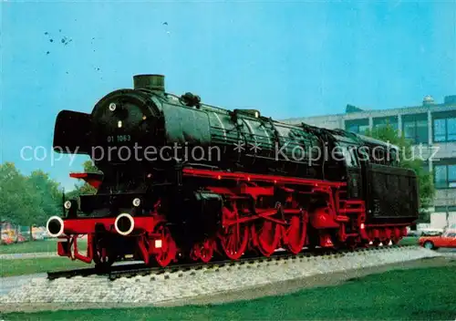 AK / Ansichtskarte Lokomotive 01 1063 Hauptbahnhof Braunschweig  Kat. Eisenbahn