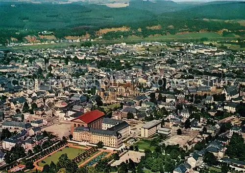 AK / Ansichtskarte Trier Basilika und Kurfuerstliches Palais mit Domgruppe Fliegeraufnahme Kat. Trier