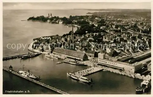 AK / Ansichtskarte Friedrichshafen Bodensee Fliegeraufnahme Kat. Friedrichshafen