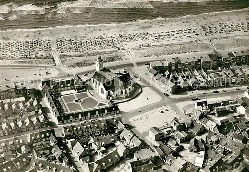 AK / Ansichtskarte Katwijk aan Zee Fliegeraufnahme Oude Kerk Plage Centrum Kat. Katwijk