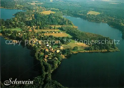 AK / Ansichtskarte Schwerin Mecklenburg Fliegeraufnahme Kat. Schwerin