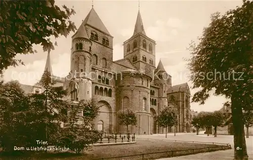 AK / Ansichtskarte Trier Dom und Liebfrauenkirche Kat. Trier