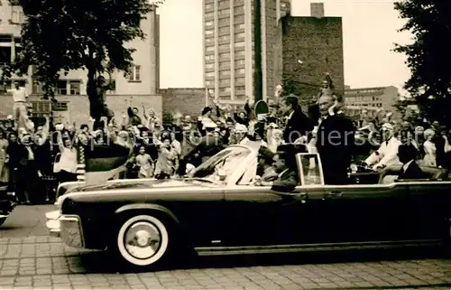 AK / Ansichtskarte Berlin J.F.Kennedy und Konrad Adenaue im Auto Kat. Berlin