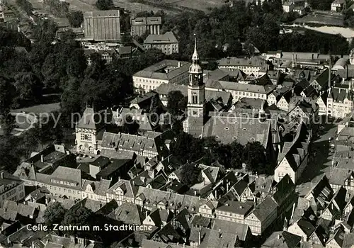 AK / Ansichtskarte Celle Niedersachsen Fliegeraufnahme Zentrum Stadtkirche Kat. Celle