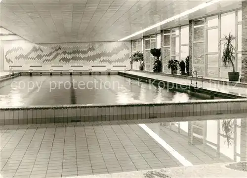 AK / Ansichtskarte Klink Waren FDGB Ferienobjekt Erholungsheim Herbert Warnke Schwimmhalle Kat. Klink Waren