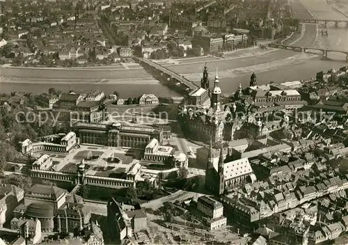 AK / Ansichtskarte Dresden Fliegeraufnahme Altstadt Elbe Zwinger Theaterschloss Kat. Dresden Elbe