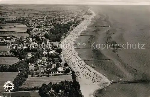 AK / Ansichtskarte Groemitz Ostseebad Fliegeraufnahme Kat. Groemitz