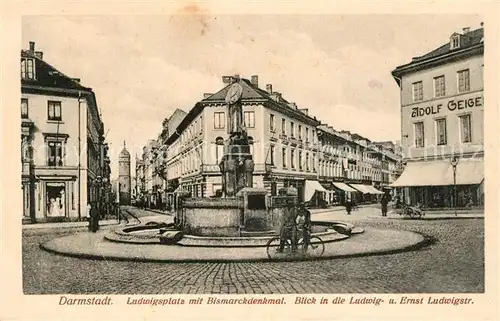 AK / Ansichtskarte Darmstadt Ludwigsplatz mit Bismarckdenkmal Kat. Darmstadt