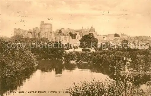 AK / Ansichtskarte Windsor Castle from River Thames Kat. City of London