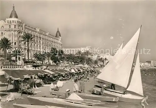 AK / Ansichtskarte Cannes Alpes Maritimes Strand Carlton Hotel Kat. Cannes