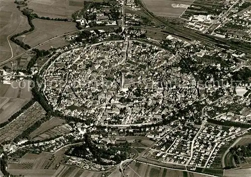 AK / Ansichtskarte Noerdlingen Fliegeraufnahme Panorama Kat. Noerdlingen