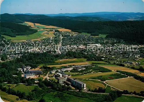 AK / Ansichtskarte Bad Berleburg Fliegeraufnahme mit Herz Kreislauf Klinik und Odebornklinik Kat. Bad Berleburg