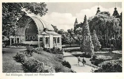 AK / Ansichtskarte Bad Wildungen Kurpark mit Musikpavillon Kat. Bad Wildungen