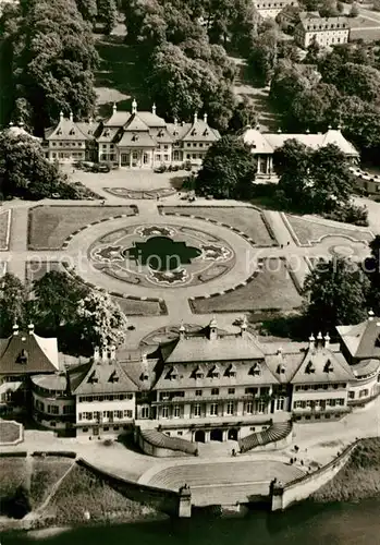 AK / Ansichtskarte Pillnitz Schloss Pllnitz Fliegeraufnahme Kat. Dresden