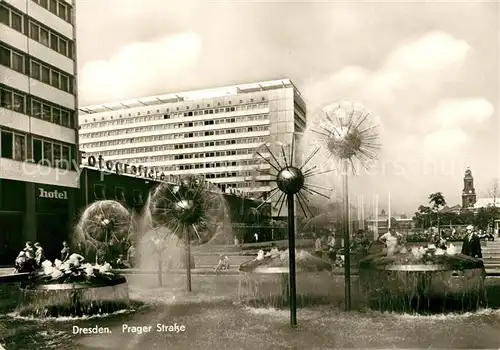 AK / Ansichtskarte Dresden Prager Strasse Kat. Dresden Elbe