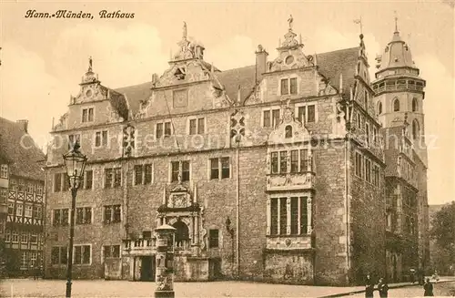 AK / Ansichtskarte Hann. Muenden Rathaus Litfasssaeule Kat. Hann. Muenden