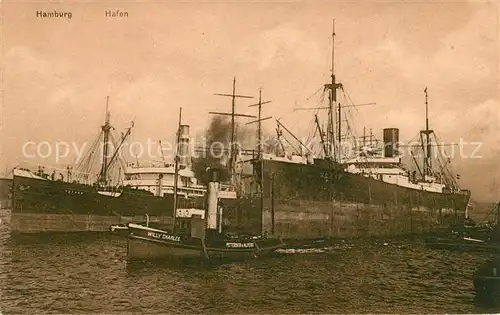 AK / Ansichtskarte Dampfer Oceanliner Hamburg Hafen Kat. Schiffe