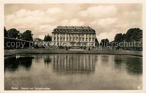 Bruehl Baden Schloss mit Spiegelweiher Kat. Bruehl