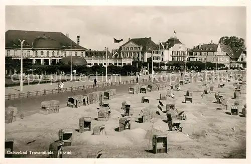 AK / Ansichtskarte Travemuende Ostseebad Strand Promenade Kat. Luebeck