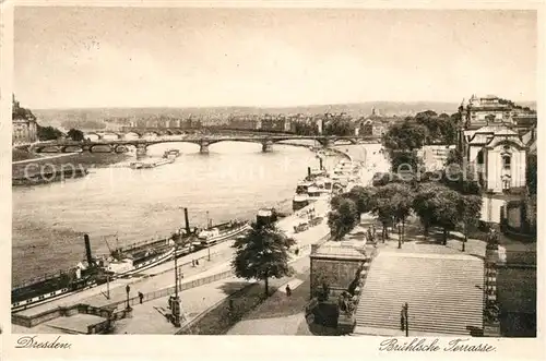 AK / Ansichtskarte Dresden Bruehlsche Terrasse Kat. Dresden Elbe