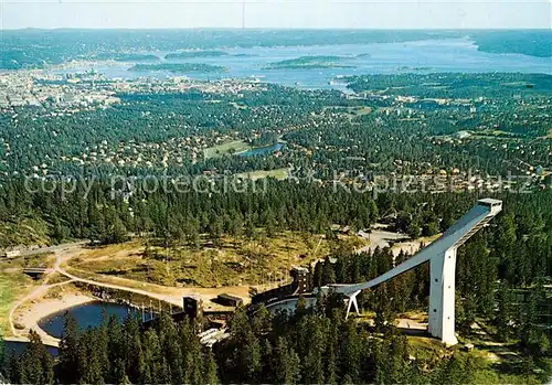 AK / Ansichtskarte Ski Flugschanze Oslo Norway Holmenkollen  Kat. Sport