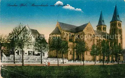 AK / Ansichtskarte Landau Pfalz Marienkirche mit Pfarrhaus Kat. Landau in der Pfalz