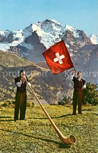 AK / Ansichtskarte Alphorn Alphornblaeser Fahnenschwinger Jungfrau Kat. Musik