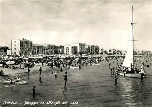 AK / Ansichtskarte Cattolica Spiaggia ed alberghi sul mare Kat. Cattolica