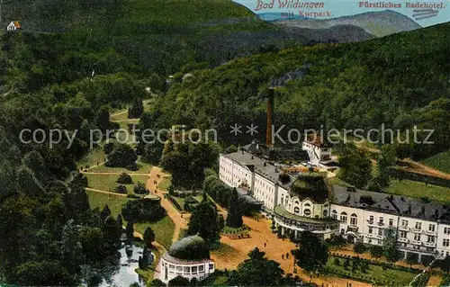 AK / Ansichtskarte Bad Wildungen Fuerstliches Badehotel mit Kurpark Kat. Bad Wildungen