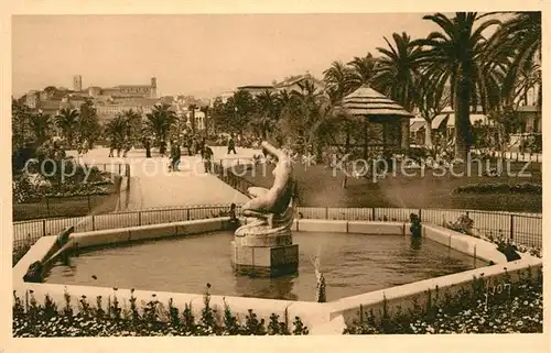 Cannes Alpes Maritimes Jardins de l Esplanade de la Croisette et Mont Chevalier Cote d Azur Kat. Cannes