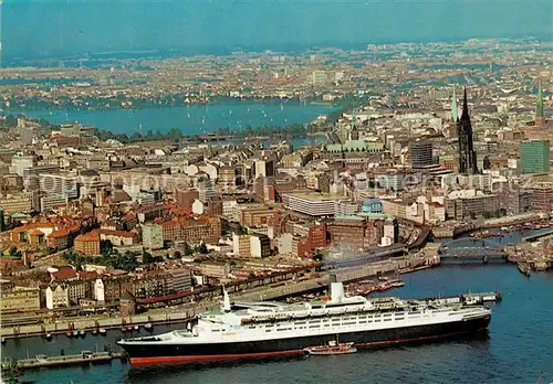 AK / Ansichtskarte Hamburg Stadt ueberseebruecke TS Queen Elisabeth II  Kat. Hamburg