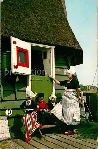 AK / Ansichtskarte Volendam Trachten Kat. Niederlande