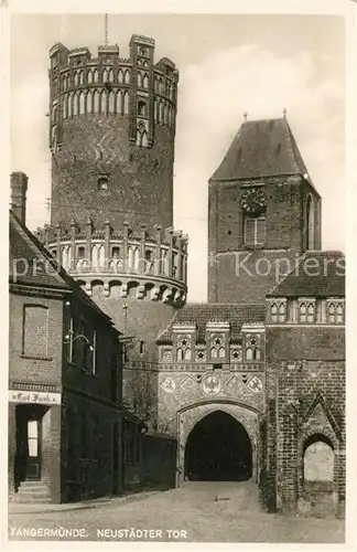 AK / Ansichtskarte Tangermuende Neustaedter Tor Kat. Tangermuende