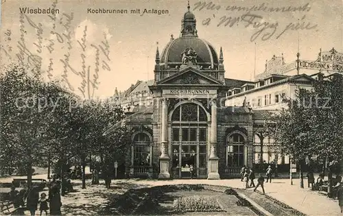 AK / Ansichtskarte Wiesbaden Kochbrunnen mit Anlagen Kat. Wiesbaden