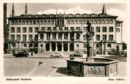 AK / Ansichtskarte Wiesbaden Neues Rathaus Brunnen Kat. Wiesbaden