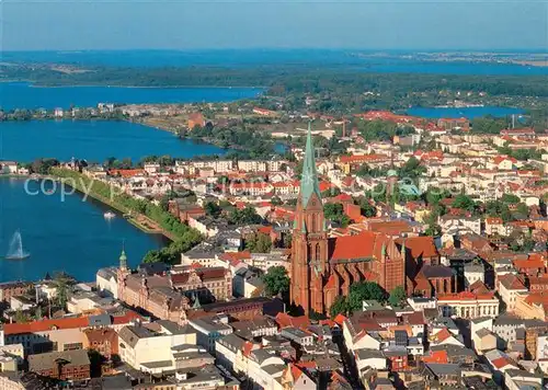 AK / Ansichtskarte Schwerin Mecklenburg Dom Pfaffenteich Kat. Schwerin